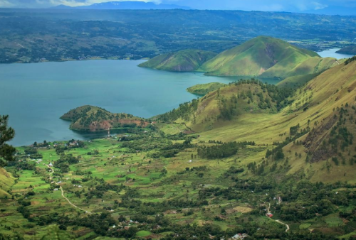 Lingkungan Alam (Photo by Irfannur Diah on Unsplash)